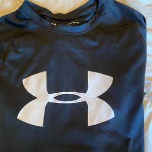 Long sleeve Cold Gear shirt. Great for layering